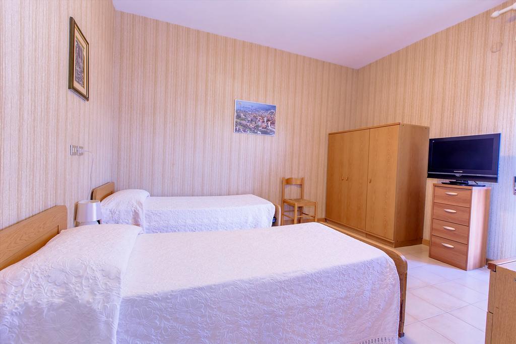 Hotel Residence Ulivi E Palme Κάλιαρι Εξωτερικό φωτογραφία