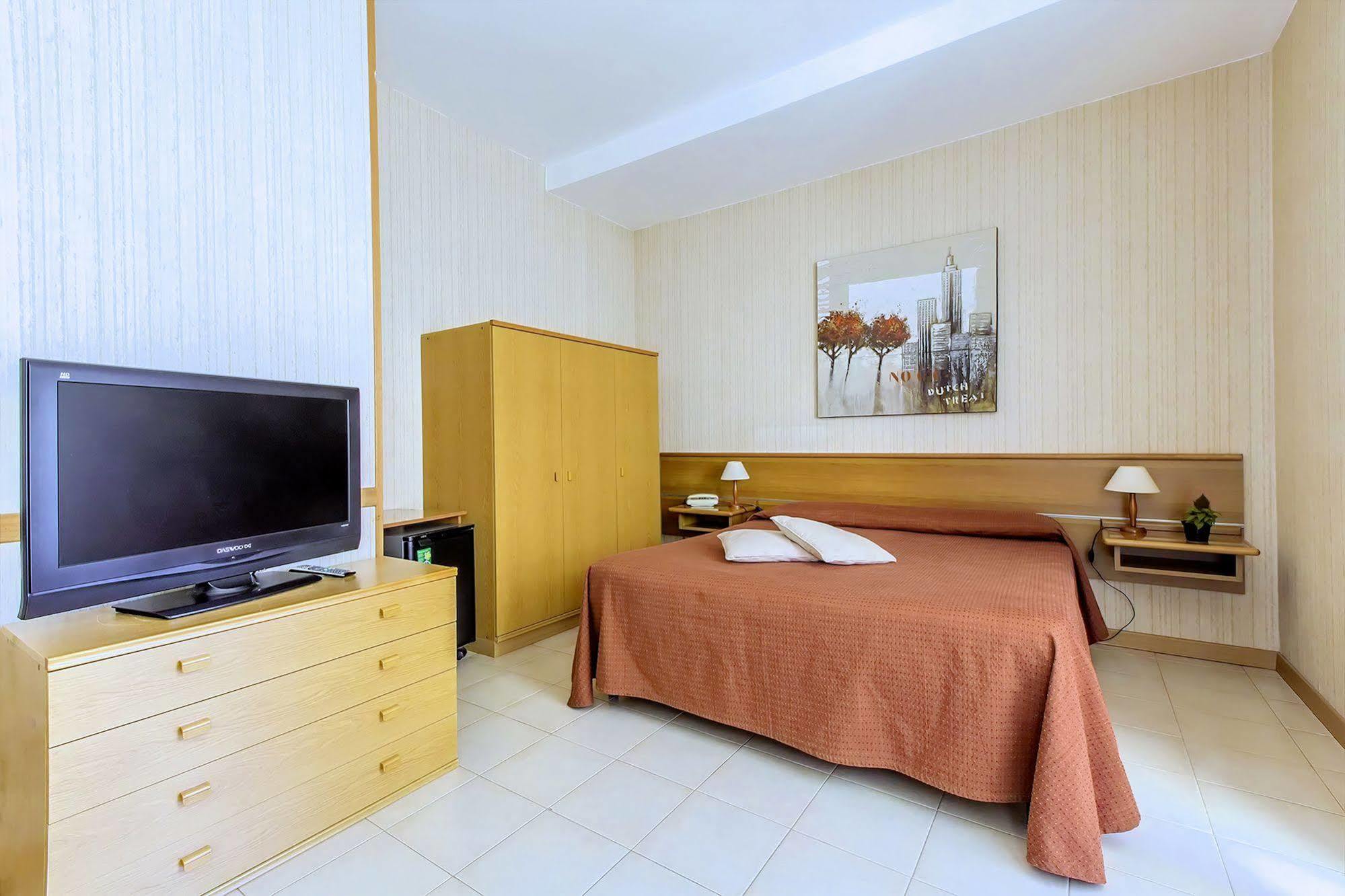 Hotel Residence Ulivi E Palme Κάλιαρι Εξωτερικό φωτογραφία